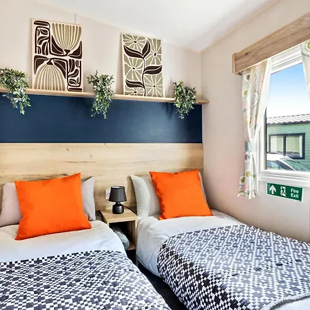 The Celestial مكان تخييم *